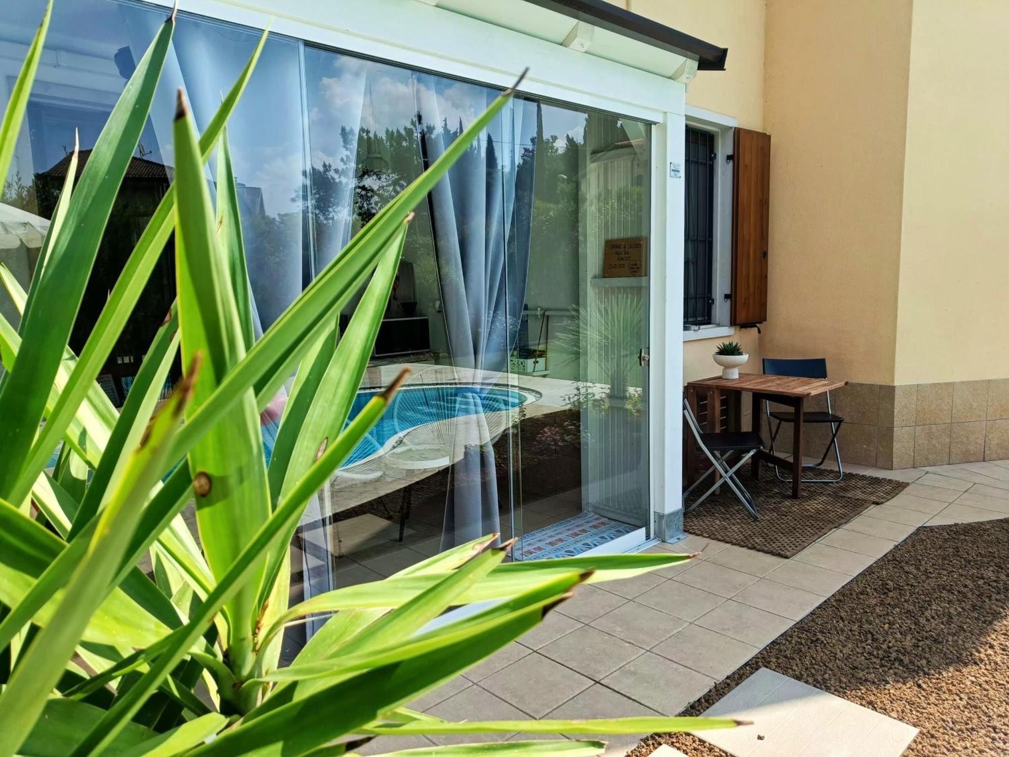 Picnic Room And Pool Кастелнуово дел Гарда Екстериор снимка